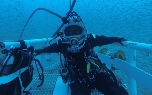 Tantangan Menciptakan Jam Tangan untuk Saturation Diving
