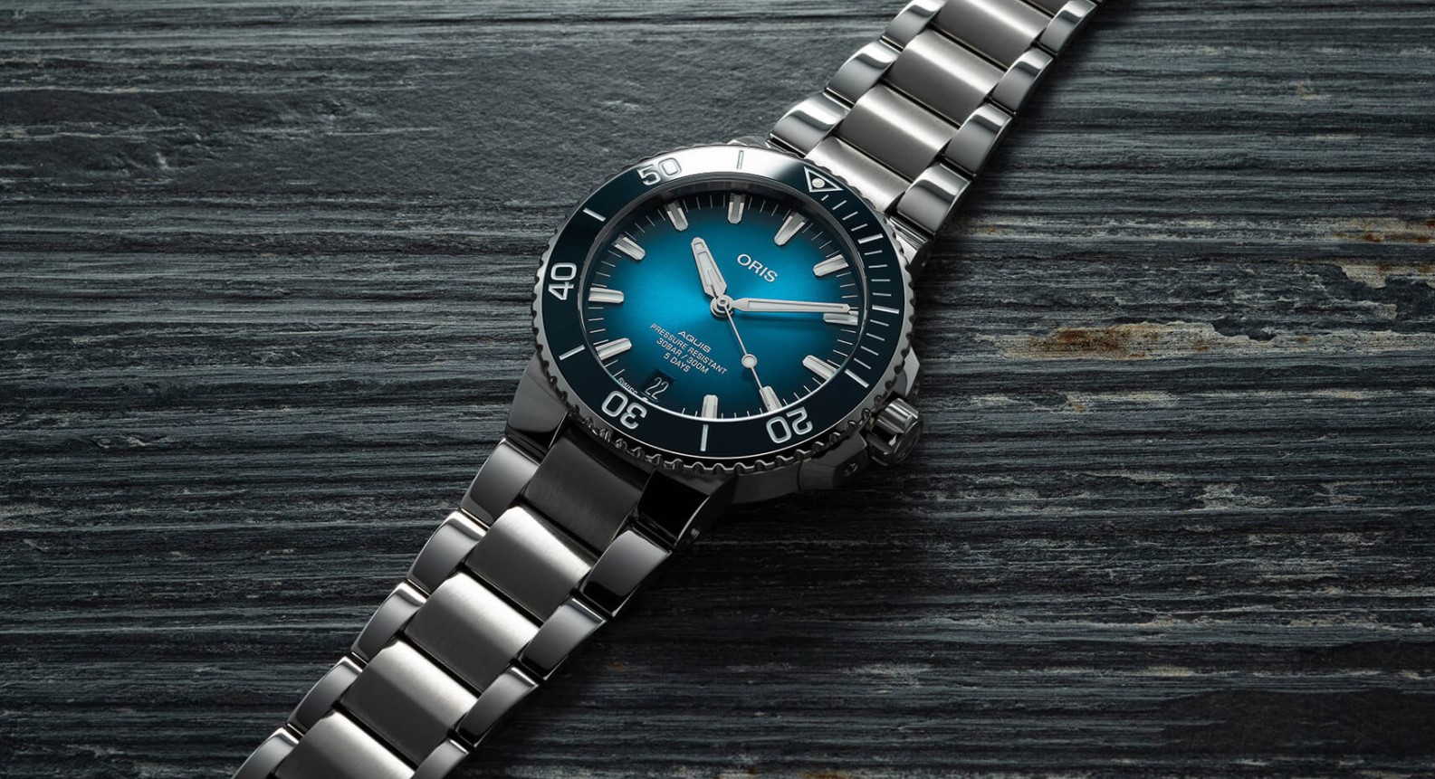 Oris Aquis Date Calibre 400