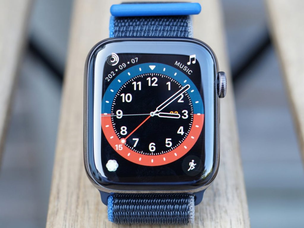 Gambar Apple Watch Series 6 warna biru 