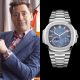 Robert Downey Jr. dengan jam tangan Patek Philippe Nautilus Moonphase 5712/1A