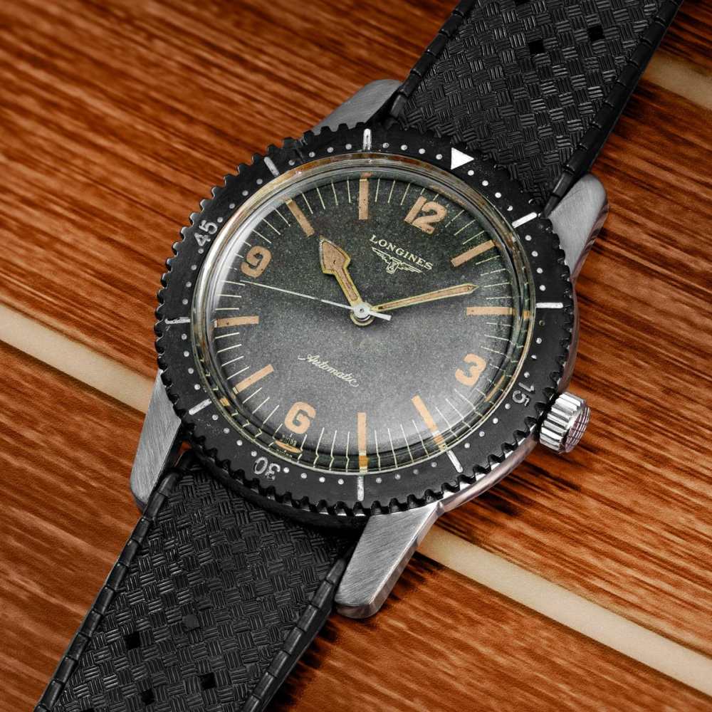 Longines Nautilus Skin Diver 6921-1 yang diperkenalkan pada 1950an