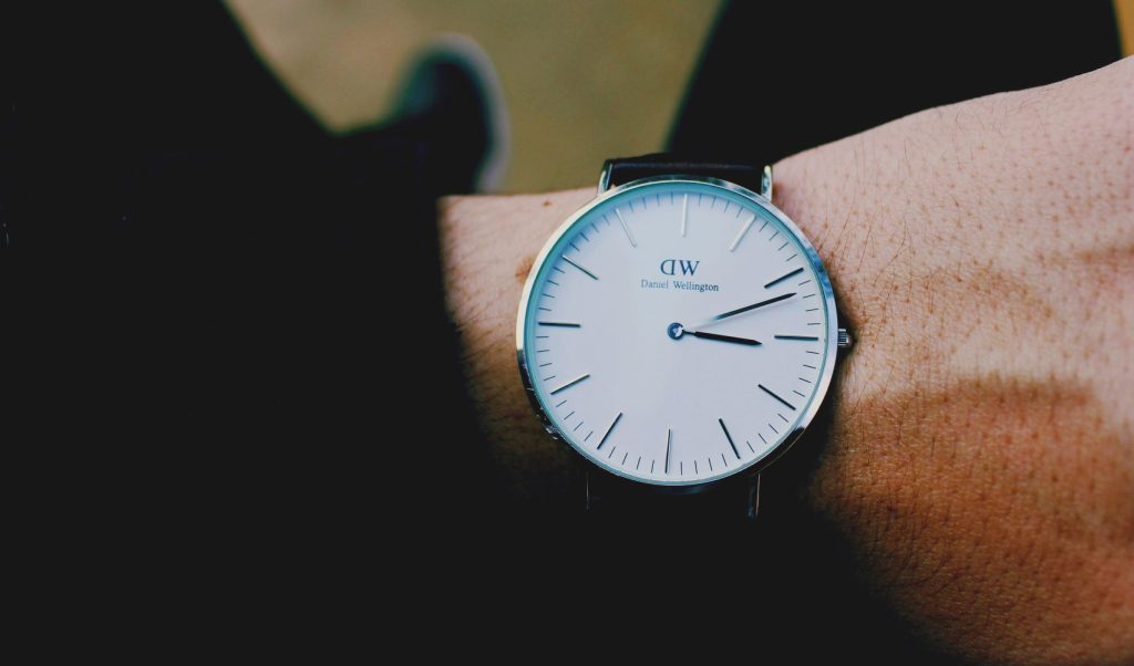 Jam Tangan Daniel Wellington dengan Strap Kulit