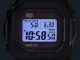G-Shock MRG-B5000R-1 dapat bercahaya pada kondisi gelap