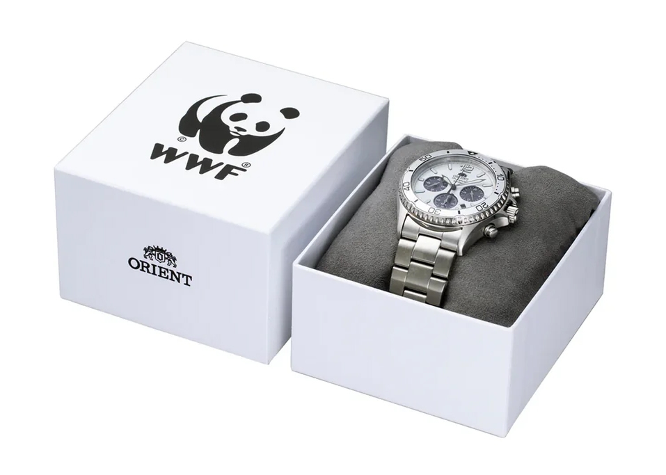 Packaging Orient x WWF Mako Solar Chrono Panda