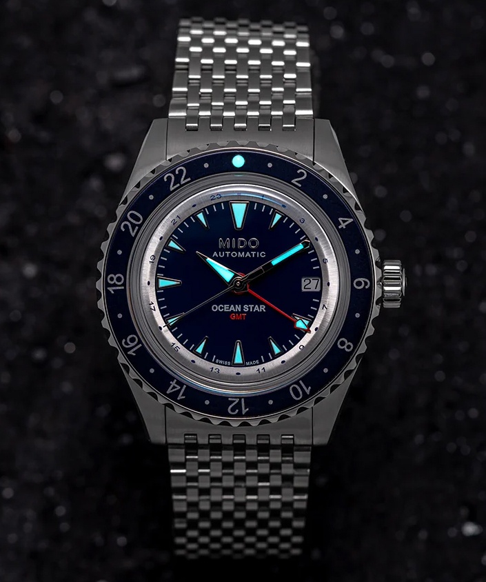 MIDO Ocean Star GMT “Shark Tooth” Special Edition pada kondisi minim cahaya