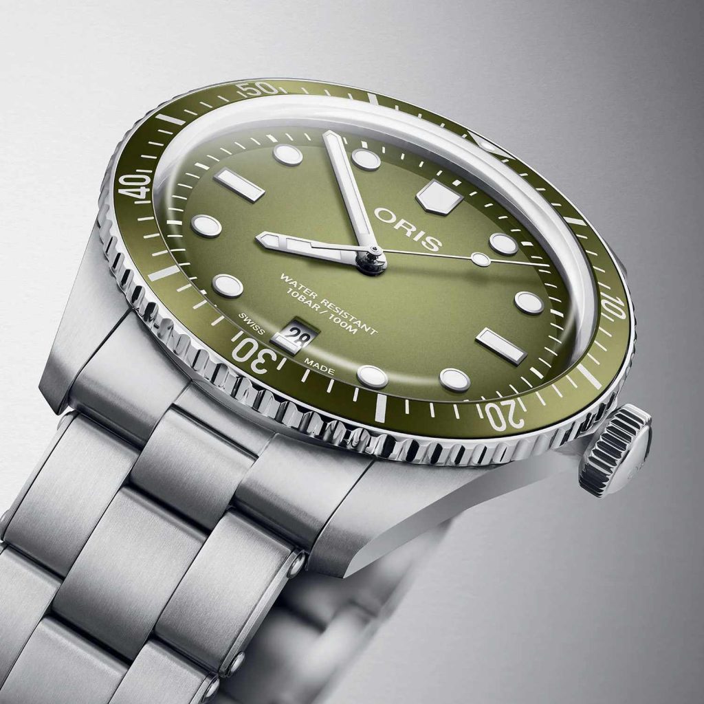 Case Oris Divers Sixty-Five Date