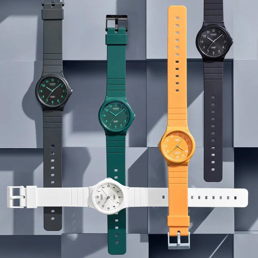 Lima model jam tangan Casio MQ-24 B