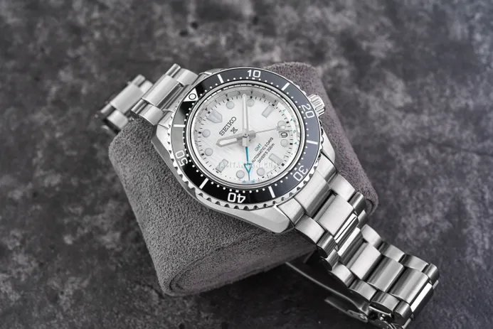 Seiko Prospex SPB439J1 “Baby Marinemaster GMT” Arctic Ocean Limited Edition