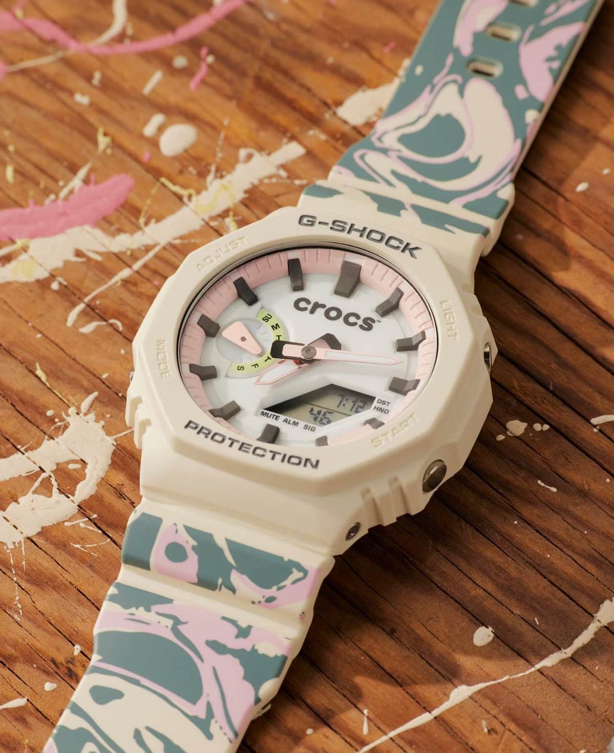 Dial Kolaborasi G-Shock X Crocs CasiOak GA-2100CROCS25-7