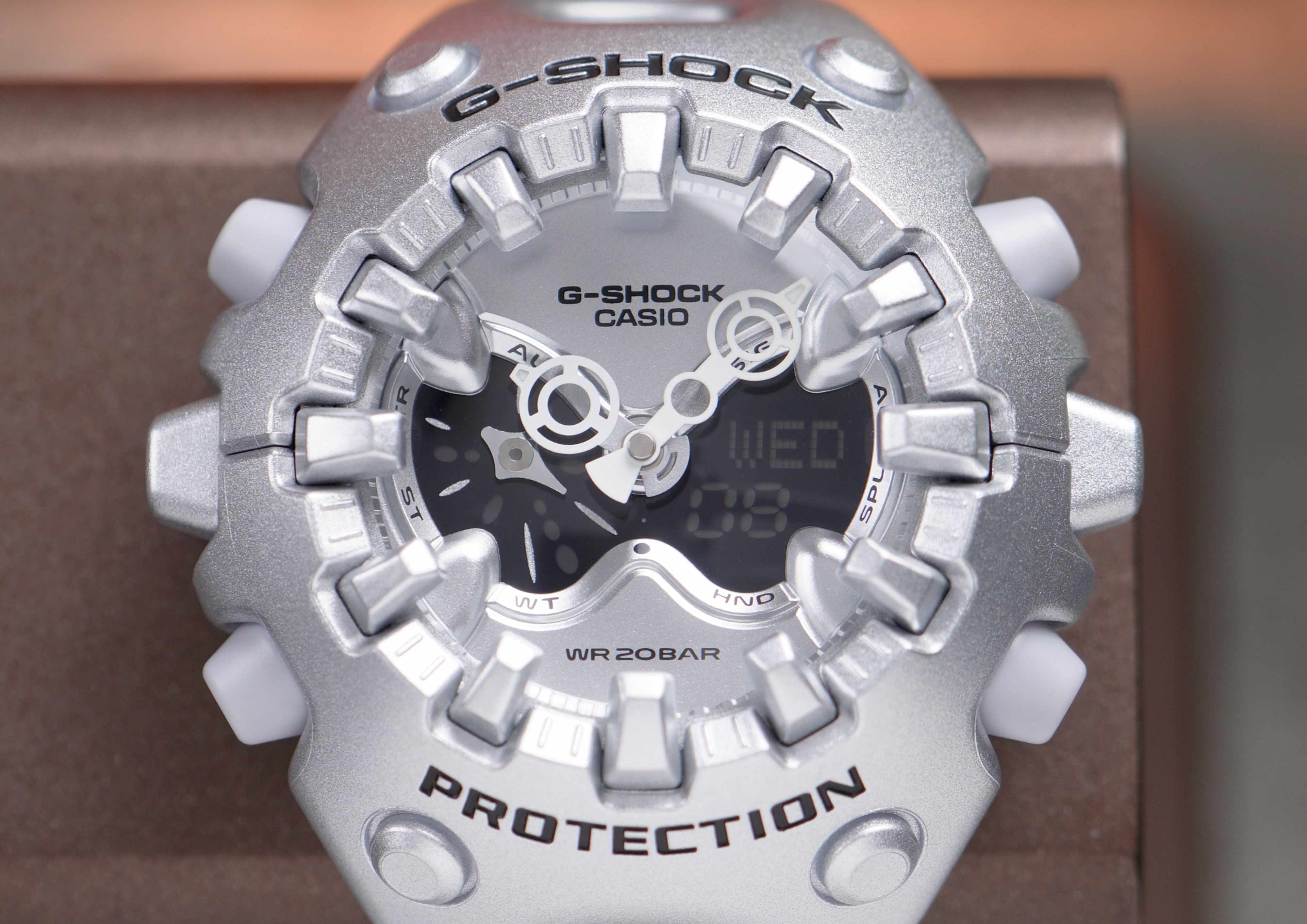 G-Shock GA-V01A-8AJF dial