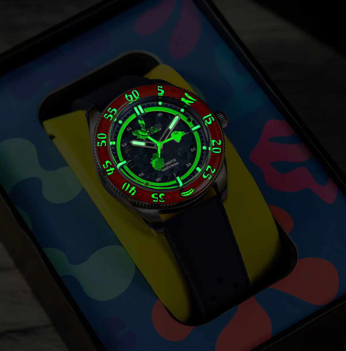 SP-5152-01 ‘Dollar Diver’ dilapisi dengan Super-LumiNova