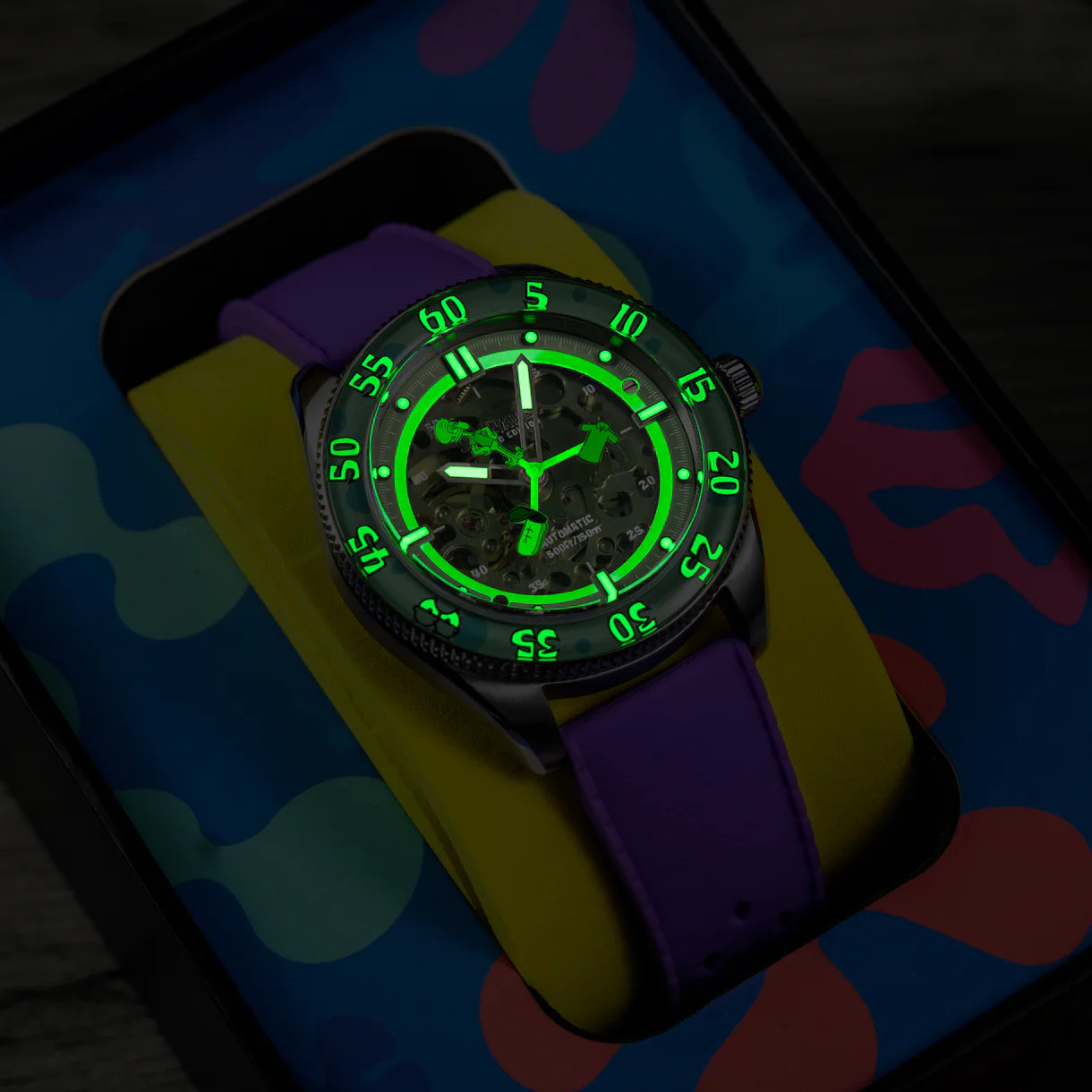 SP-5152-04 ‘Sour Seconds’ dilapisi dengan Super-LumiNova