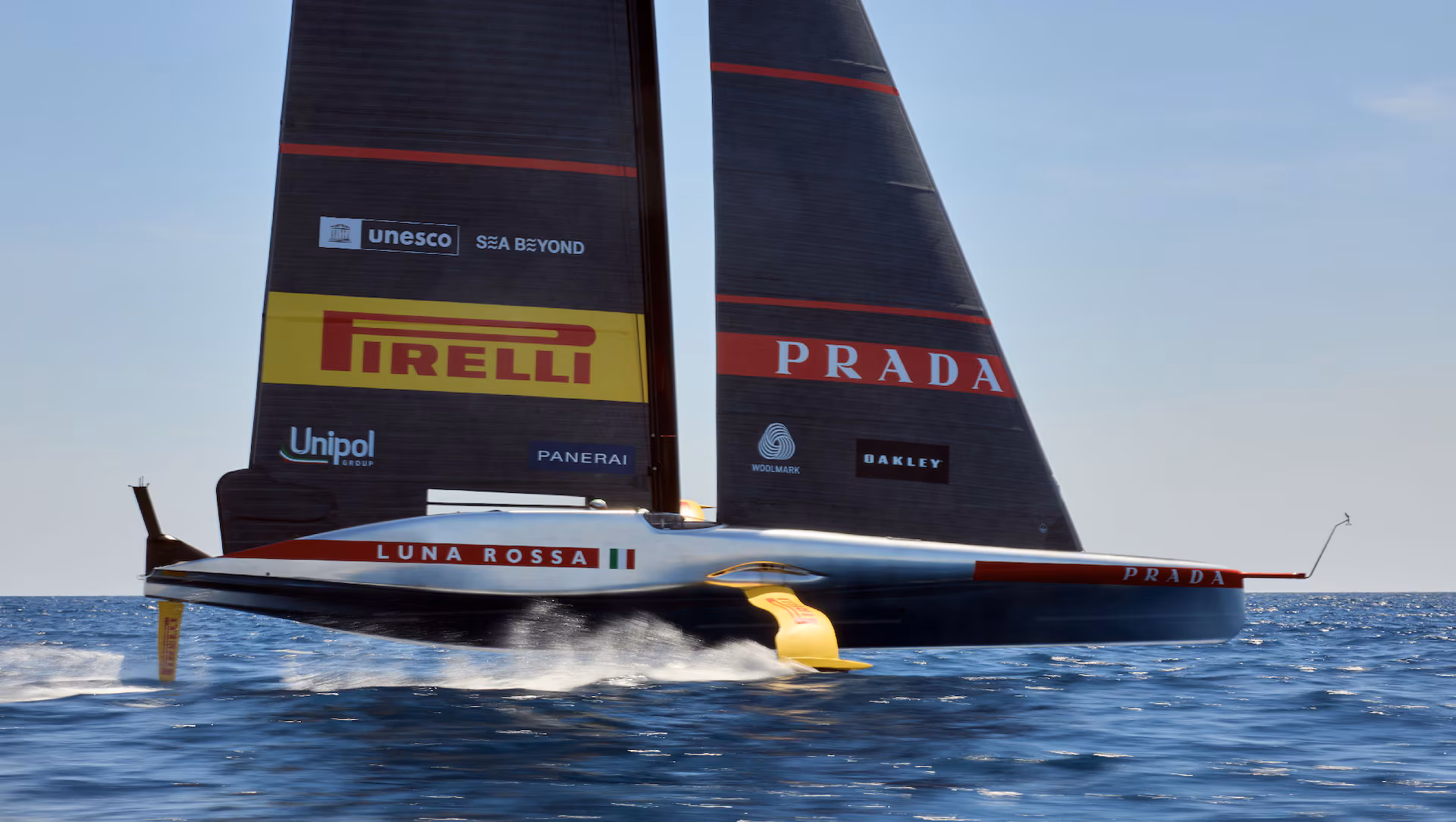 Luna Rossa Prada Pirelli